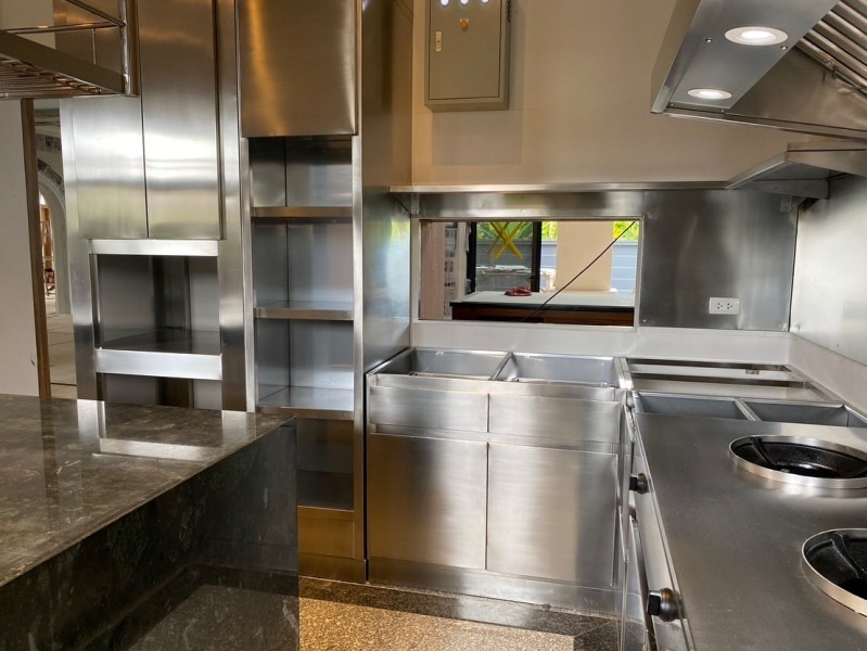 ออกแบบติดตั้งชุดครัวสเเตนเลส